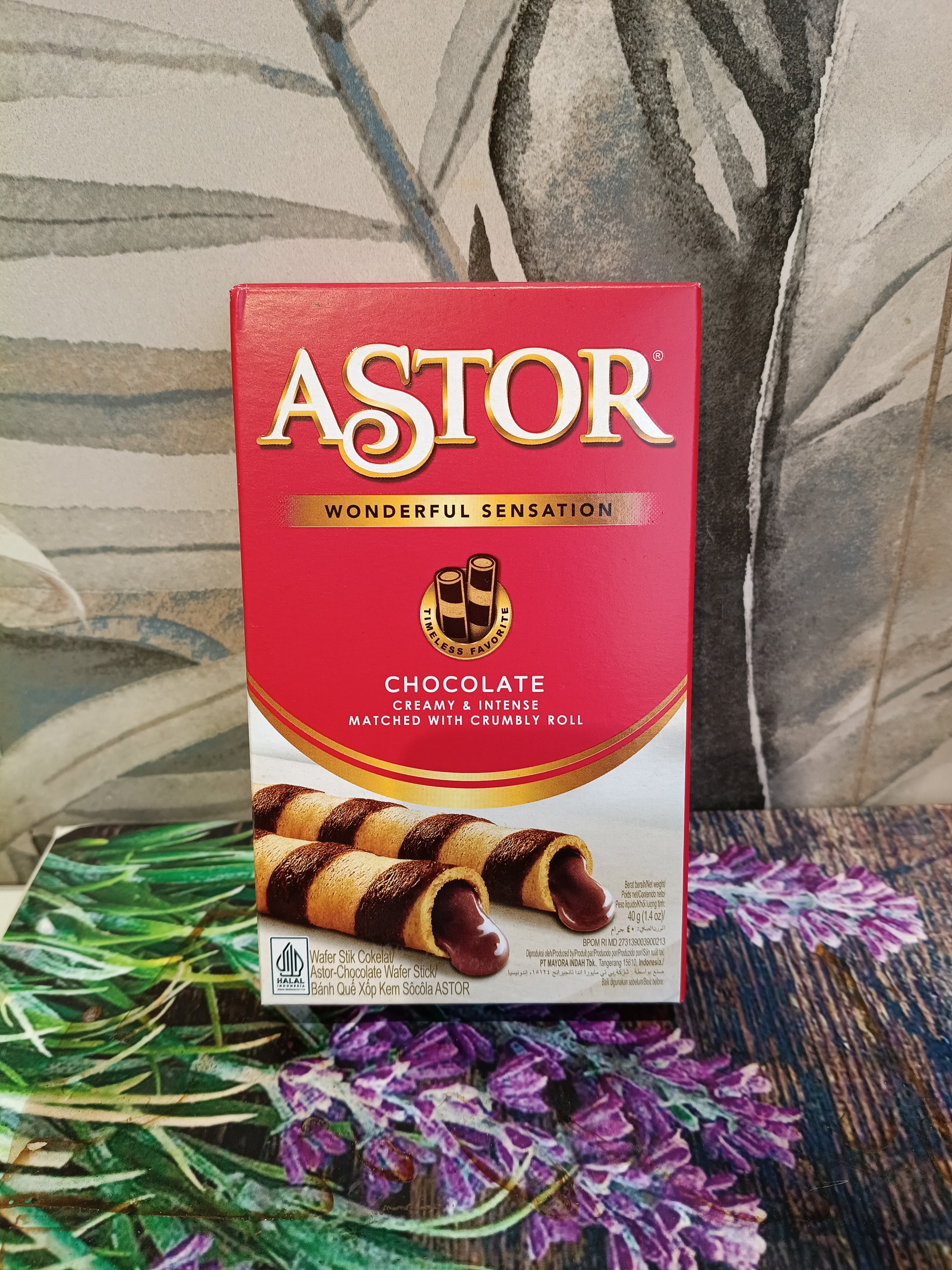 Astor Chocolate Wafer Sticks 40g. أعواد رقائق الشوكولاتة من أستور 40 غرام