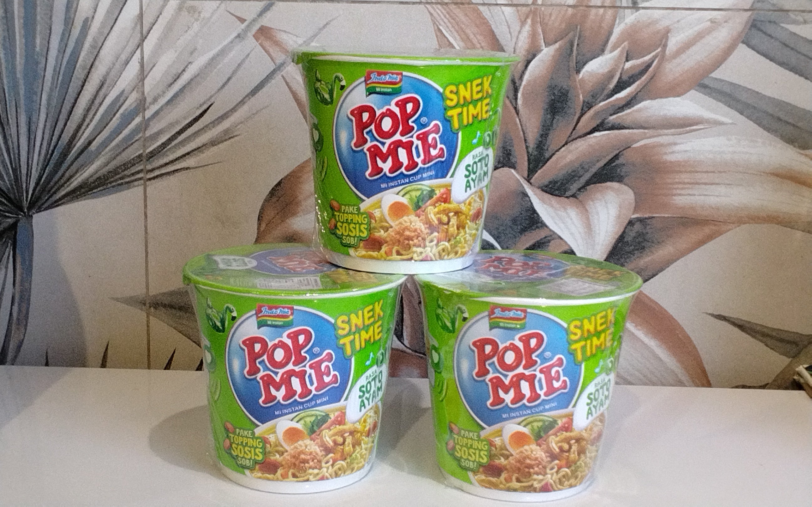Indomie Popmie Cup Soto Ayam 40g. إندومي بوب مي كوب سوتو دجاج 40 جرام