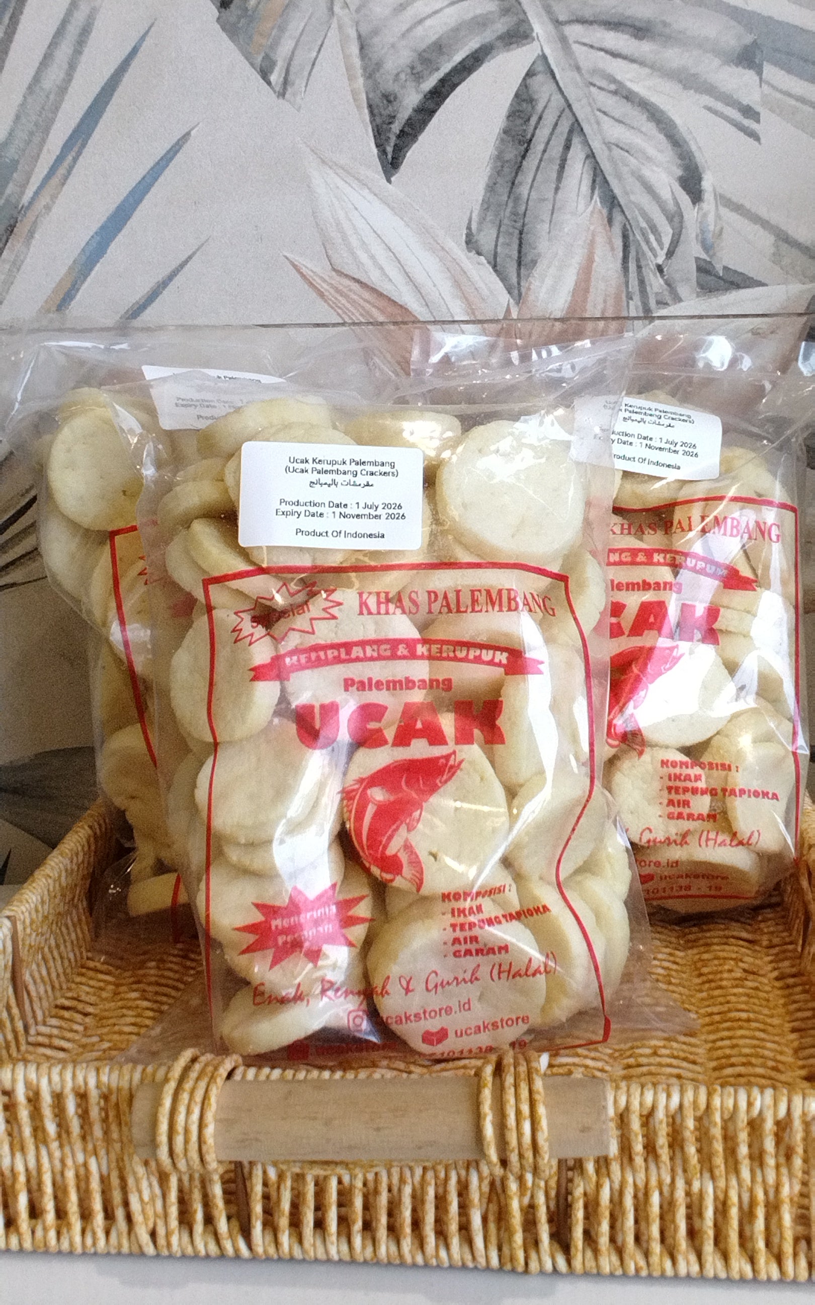 Trinil - Ucak Kerupuk Khas Ikan Palembang Small. ترينيل أوكاك – مقرمشات السمك على طريقة باليمبانج (صغير)
