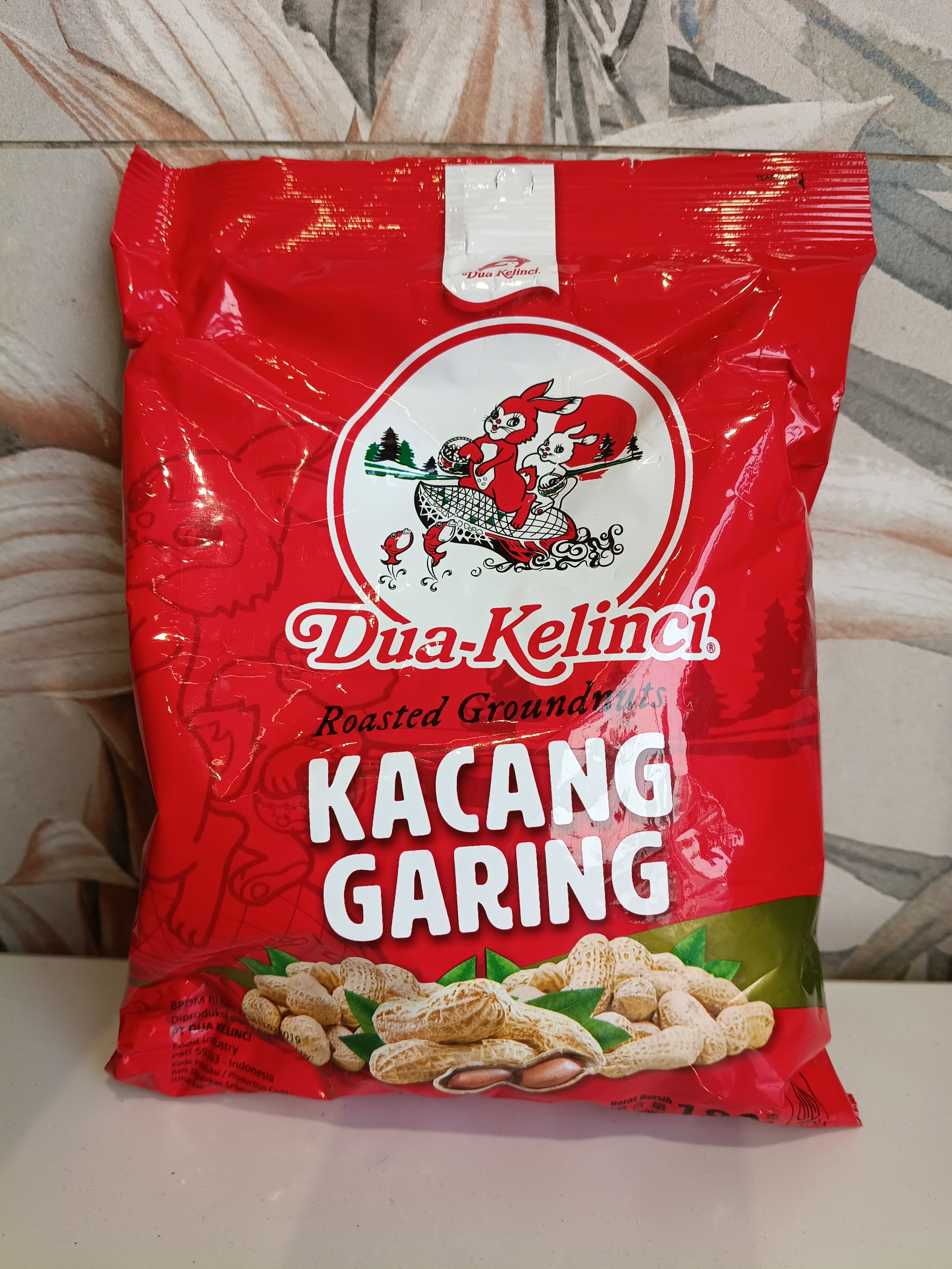 Dua Kelinci Kacang Garing 180 gr