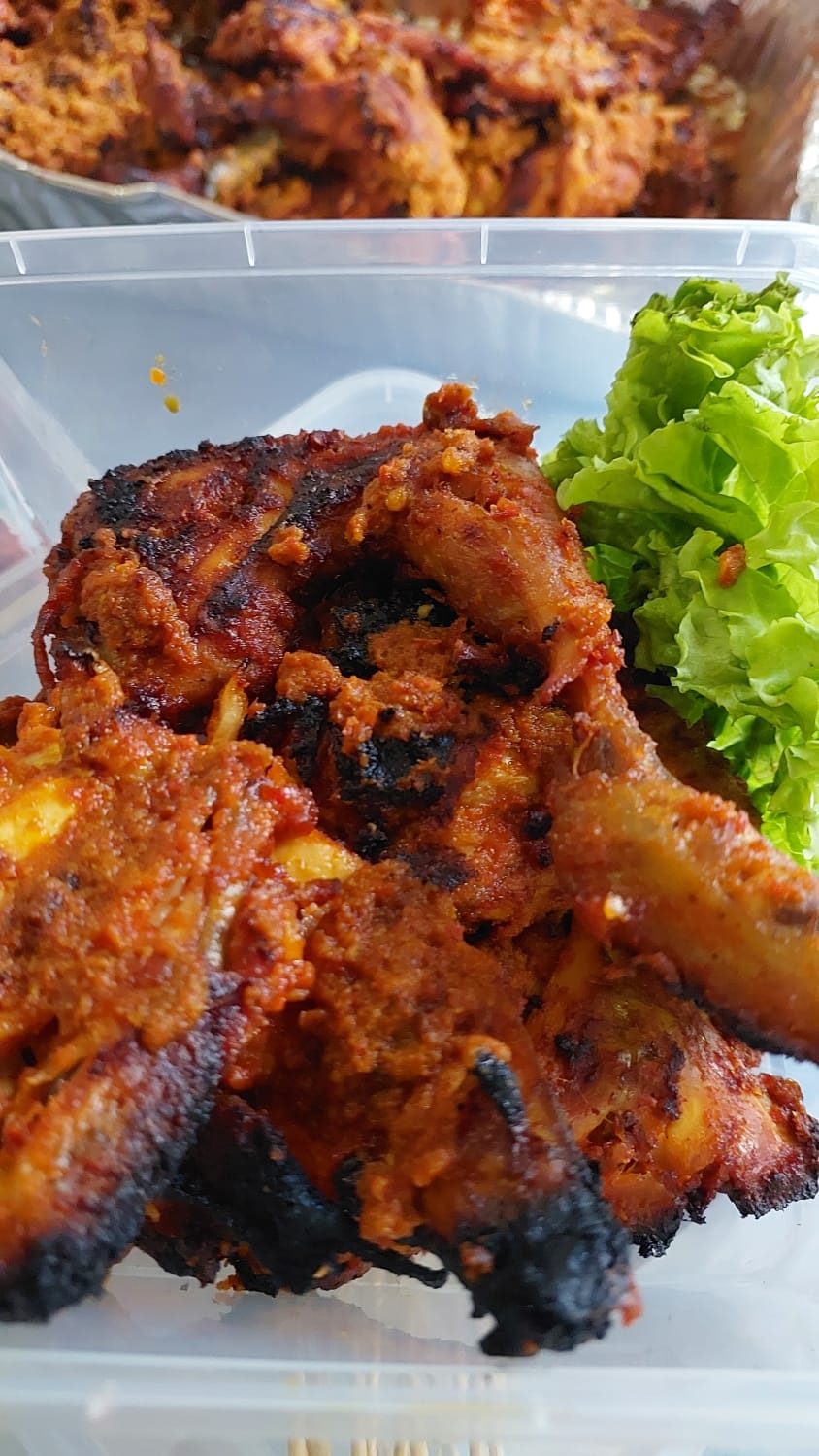 Pawon Kaya Rasa Ayam Bakar Padang 540g. باون ريتش بادانج بنكهة الدجاج المشوي 540 جرام